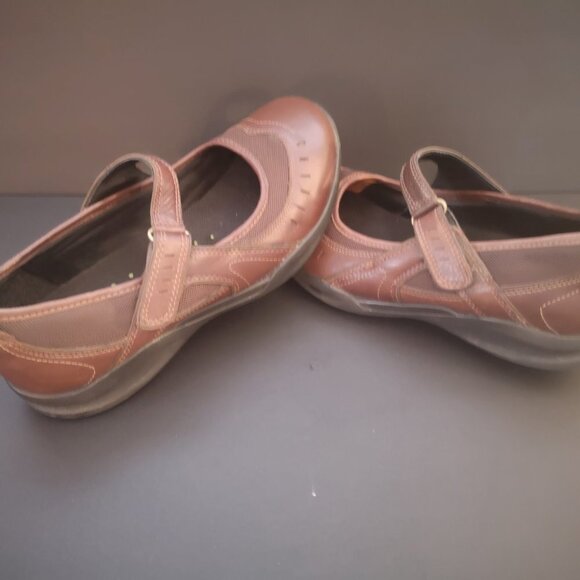 Clarks Wave Ladies Dark Brown Mary Jane Style Shoes - Picture 7 of 8